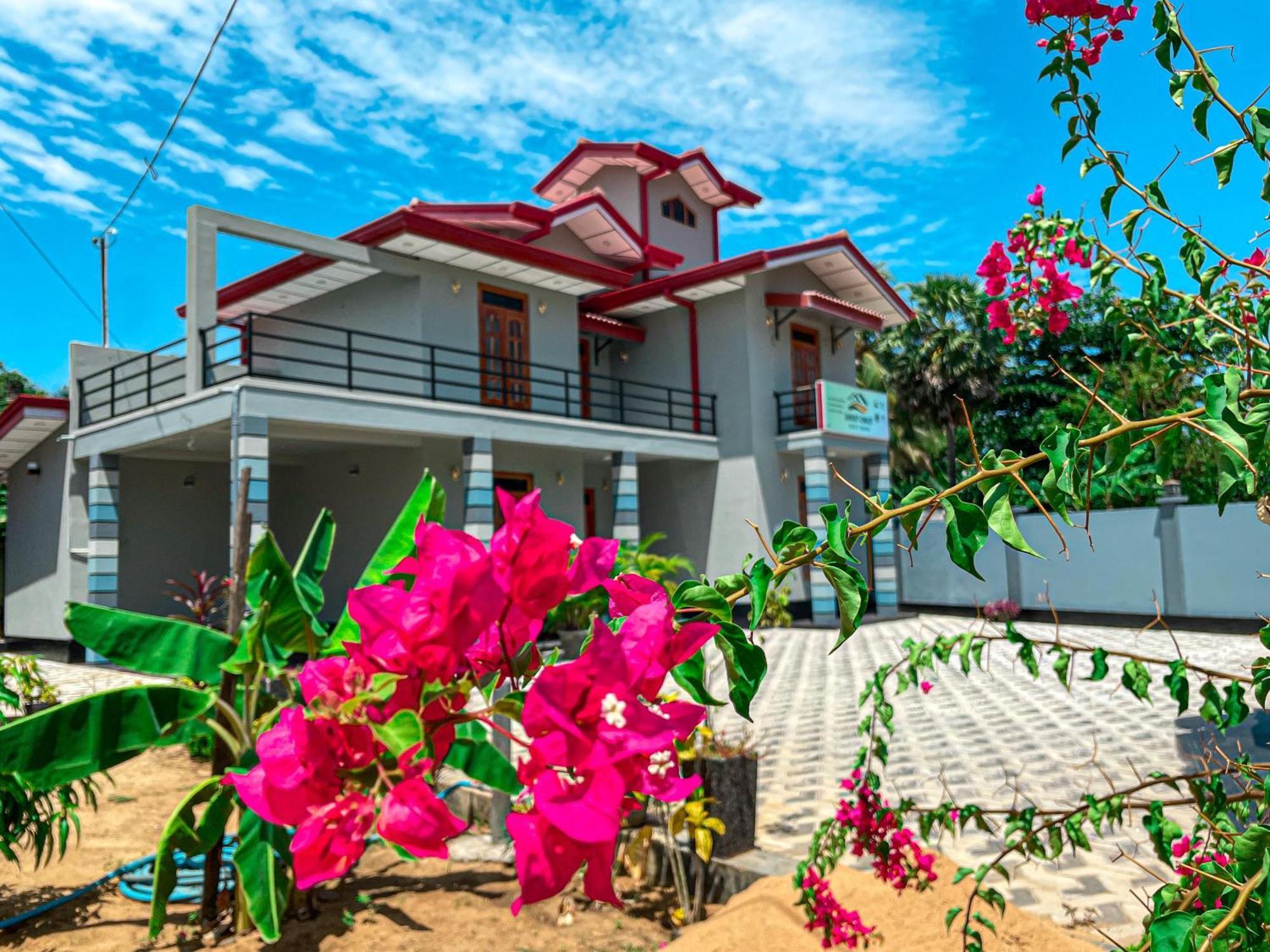 Sunset Chalet Mullaittivu Exterior foto